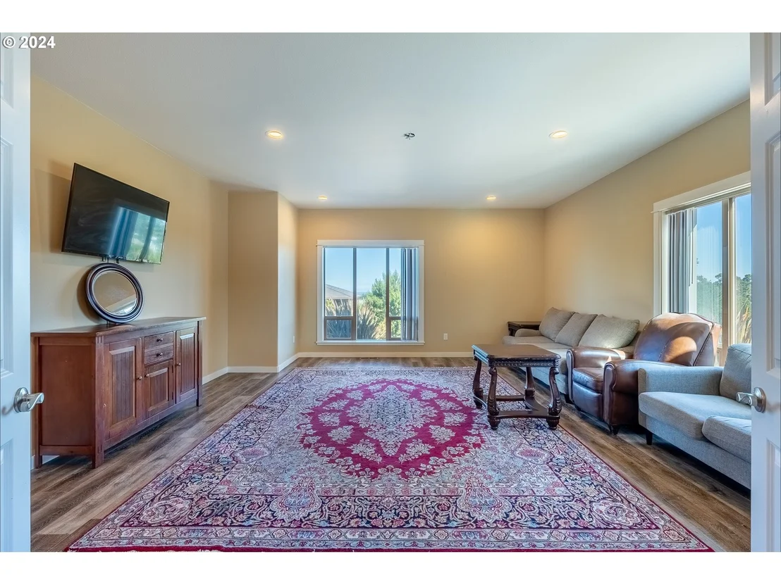 Photo of 21 TWIN TREE CT