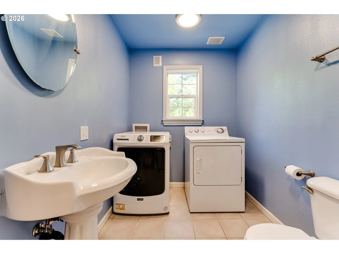 Photo of 667 KAMAPHEEMA PL