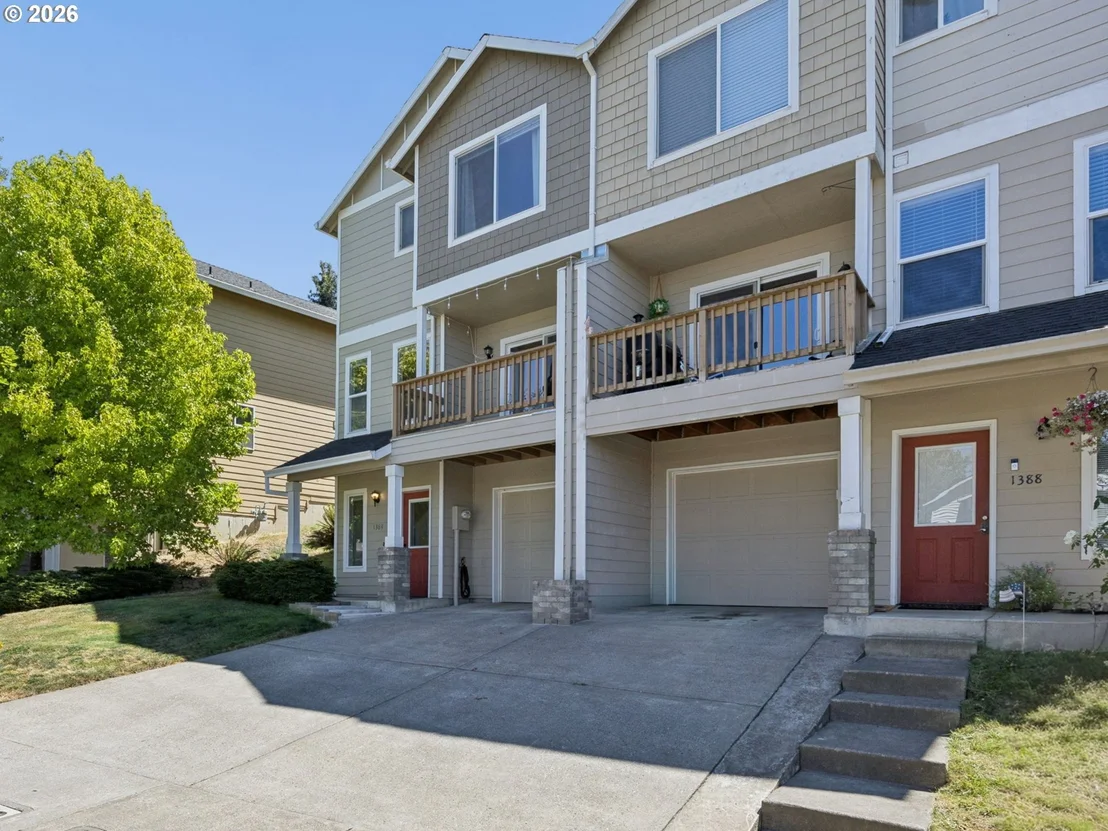 Photo of 1384 SW 22ND TER