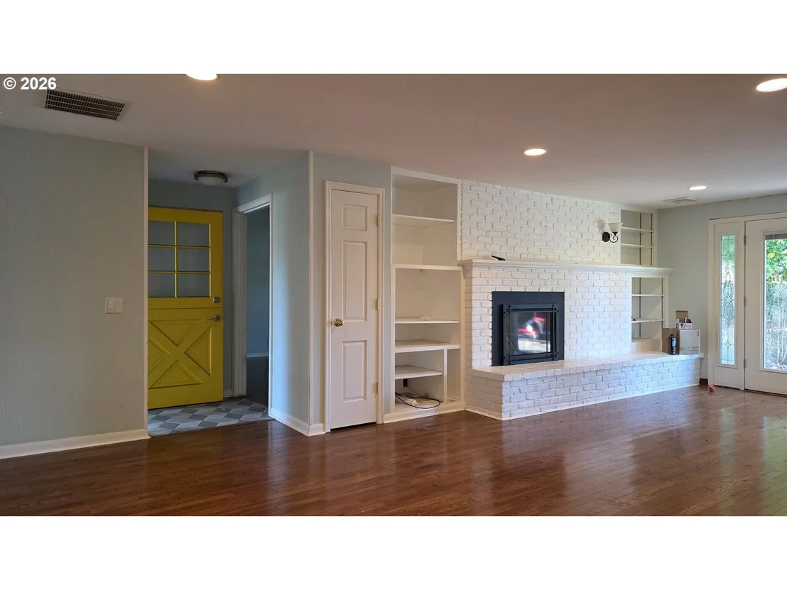 Photo of 551 SHIRE CT