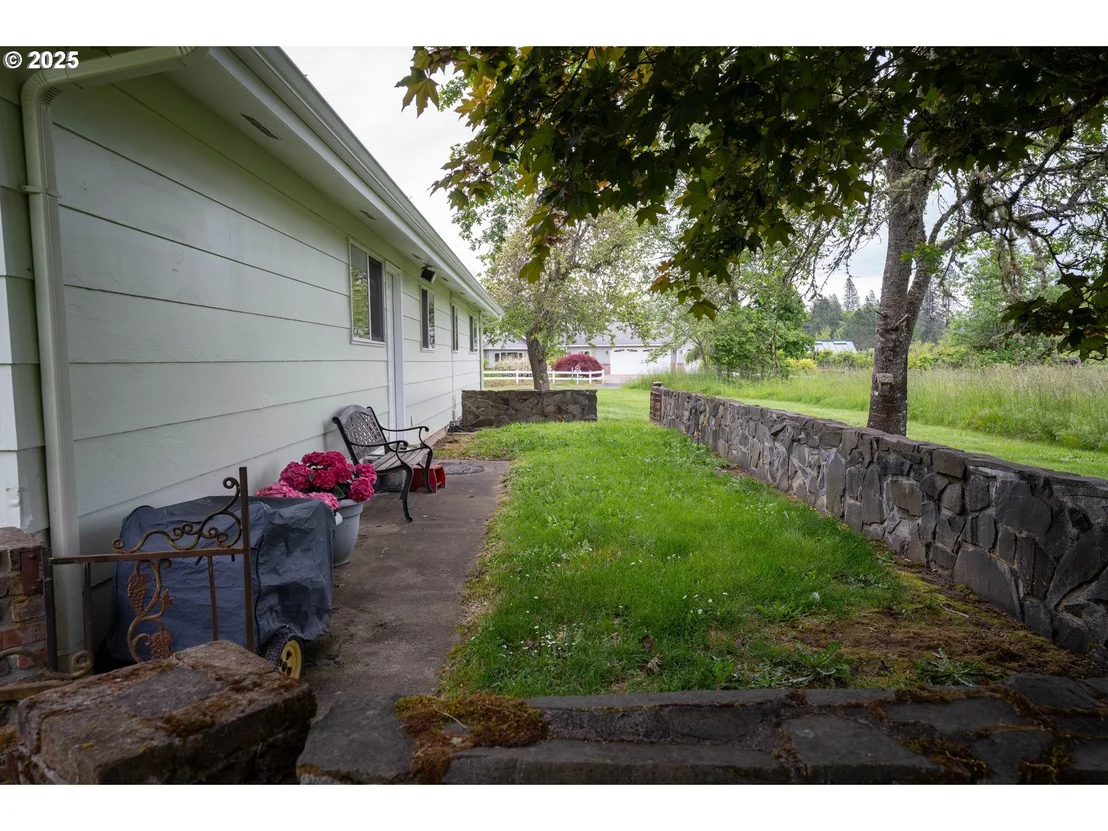 Photo of 87554 MILLER RD
