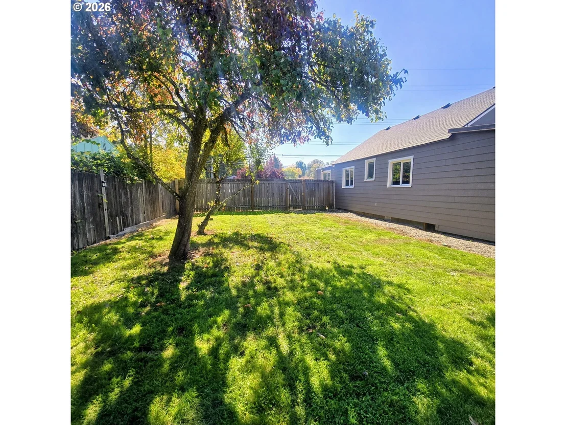 Photo of 1875 W 18TH AVE