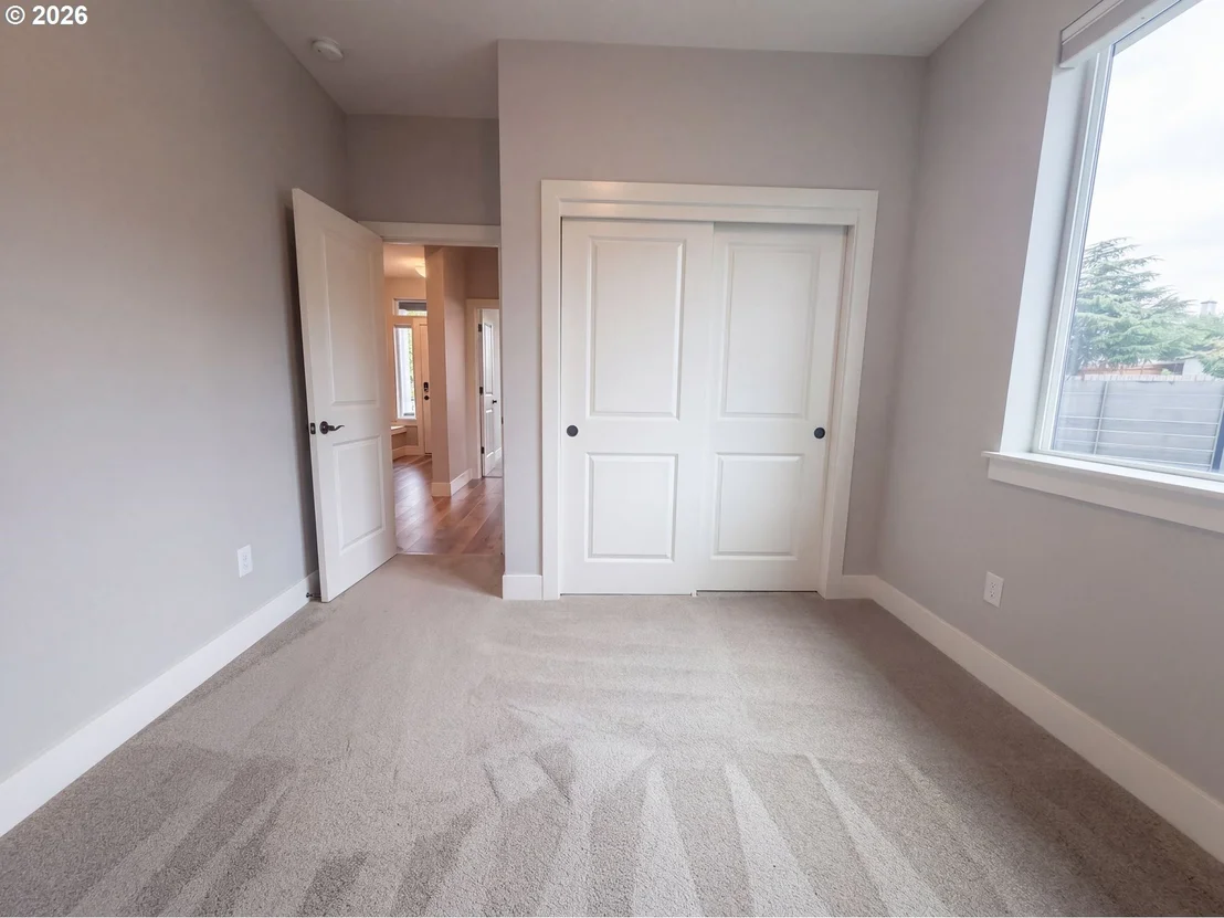 Photo of 614 SW 49TH DR
