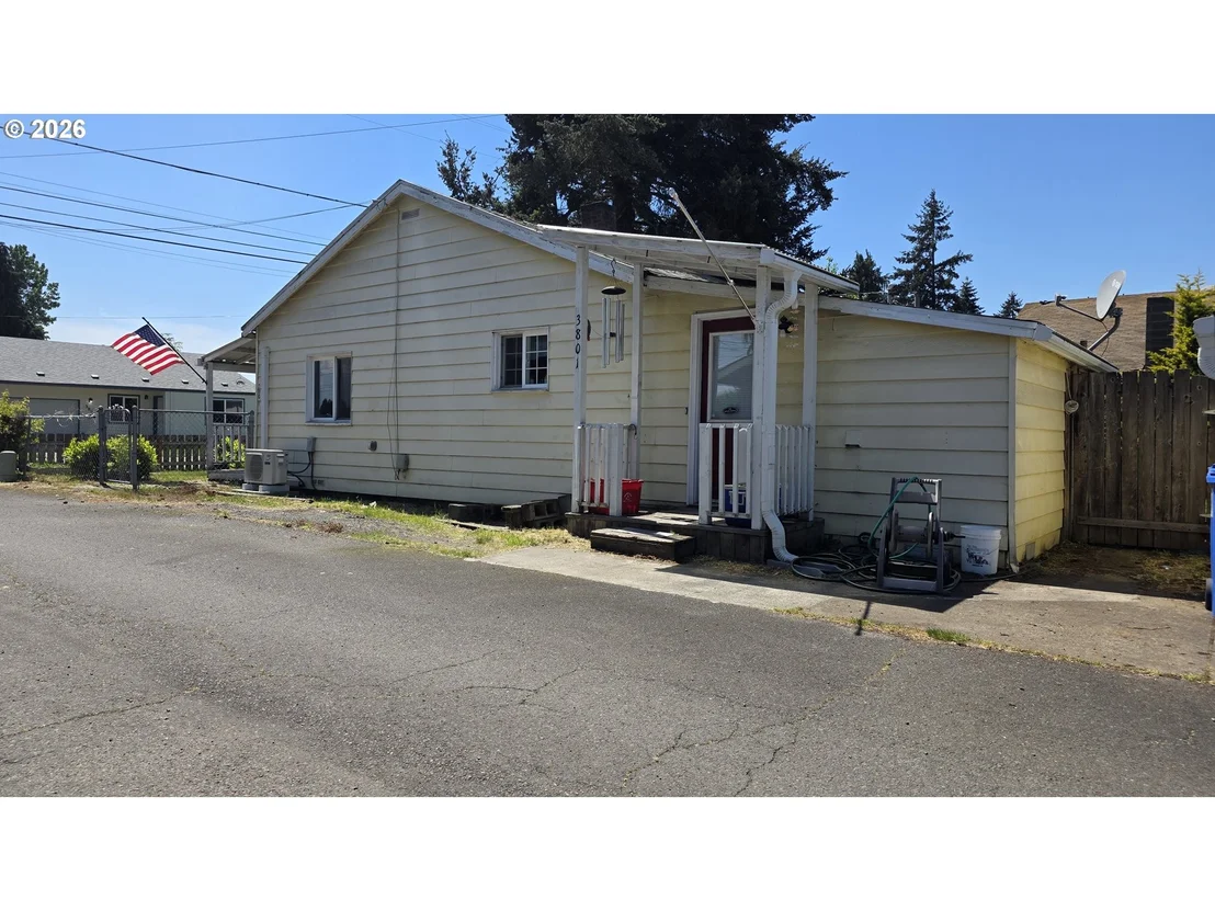 Photo of 3801 DOVE LN