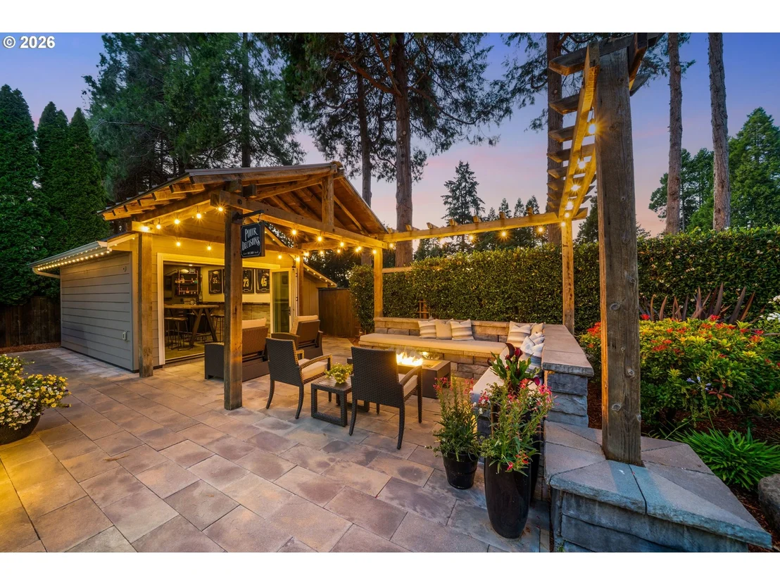 Photo of 673 SHORELINE WAY