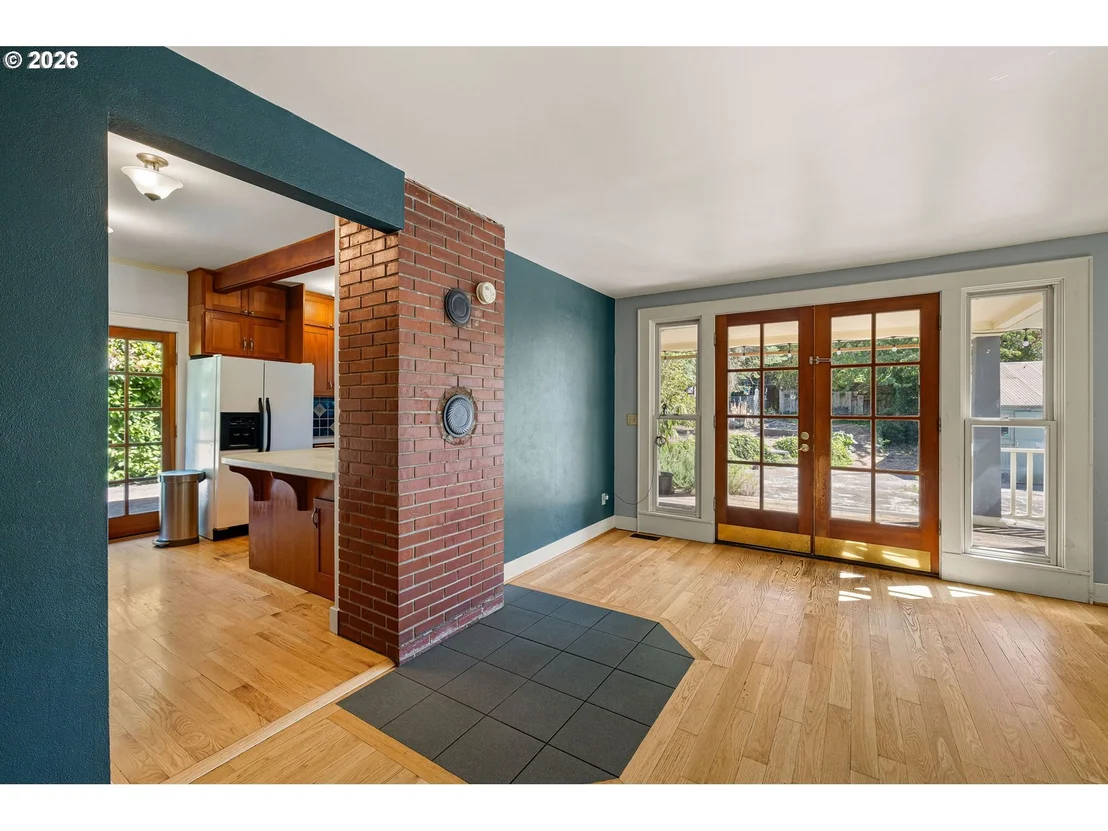Photo of 3190 W 18TH AVE