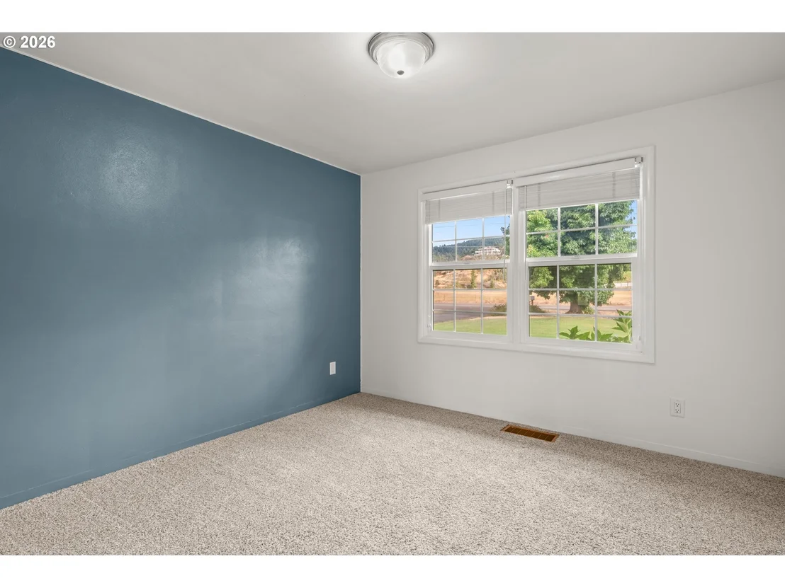 Photo of 39200 CAMP CREEK RD