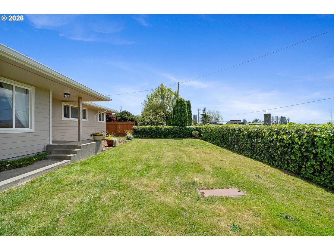 Photo of 7310 TRASK RIVER RD