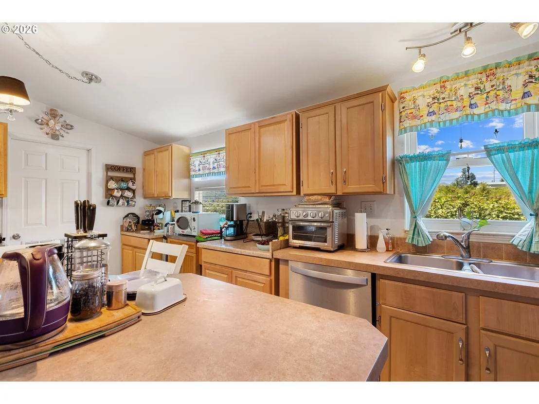 Photo of 736 PENNY LN