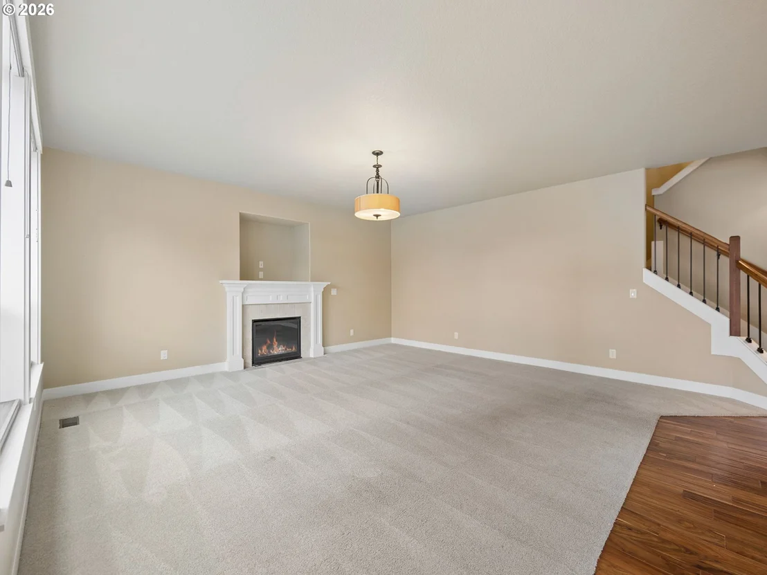 Photo of 40189 LAUREL ST