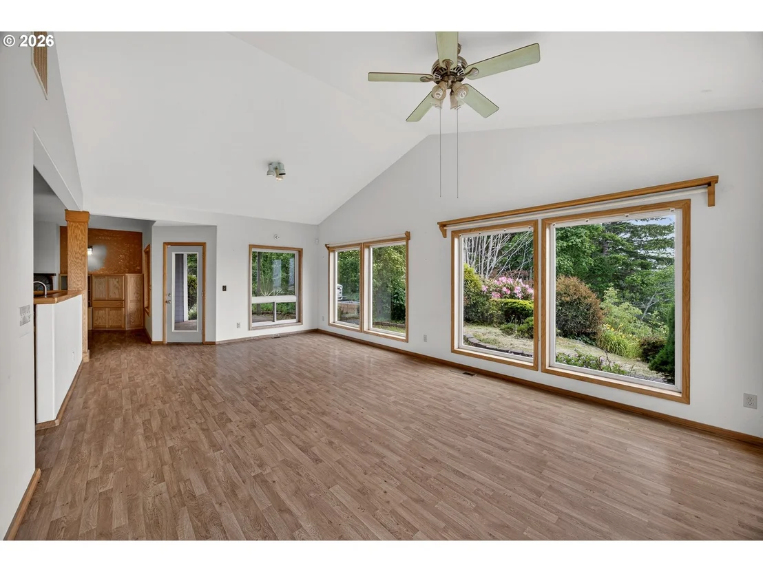 Photo of 720 KINGS AVE