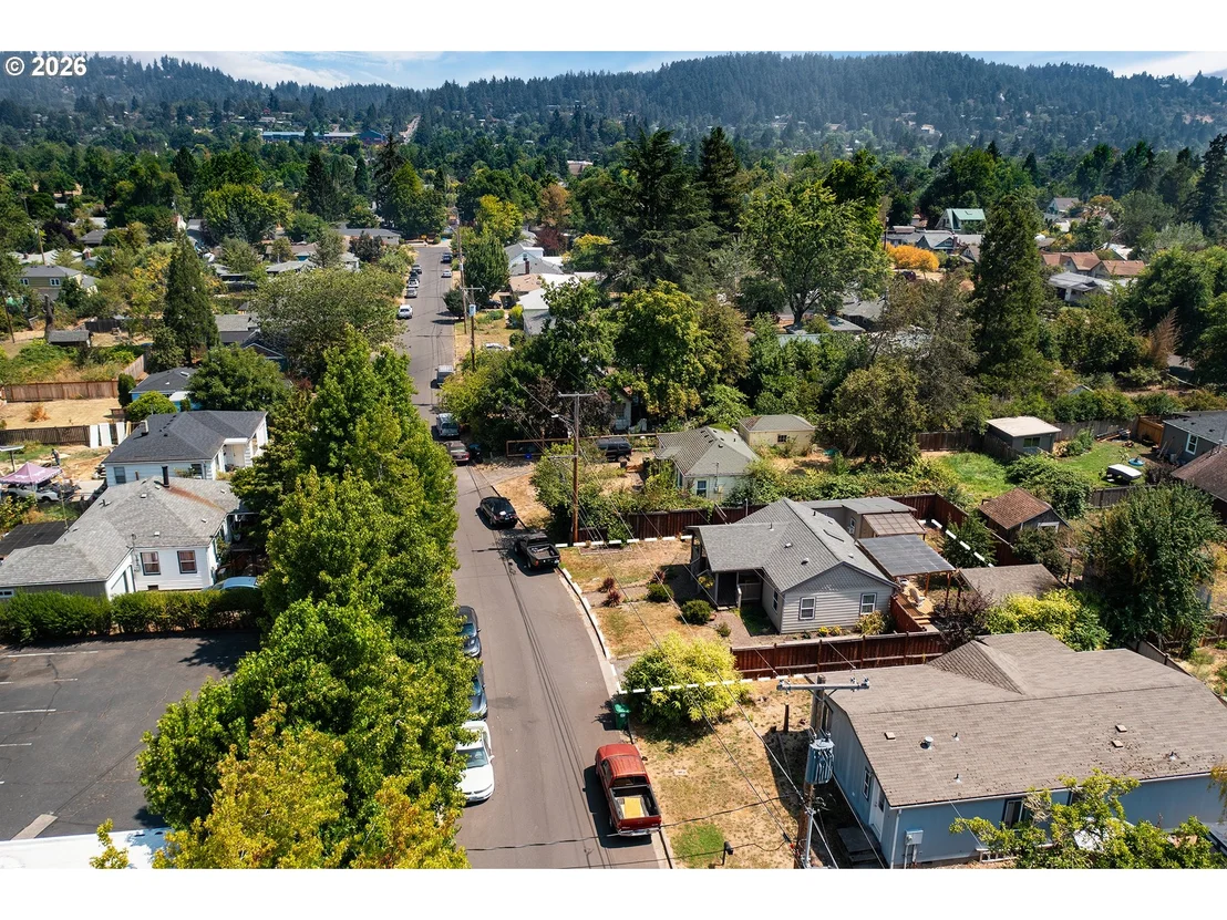 Photo of 60 E 30TH AVE