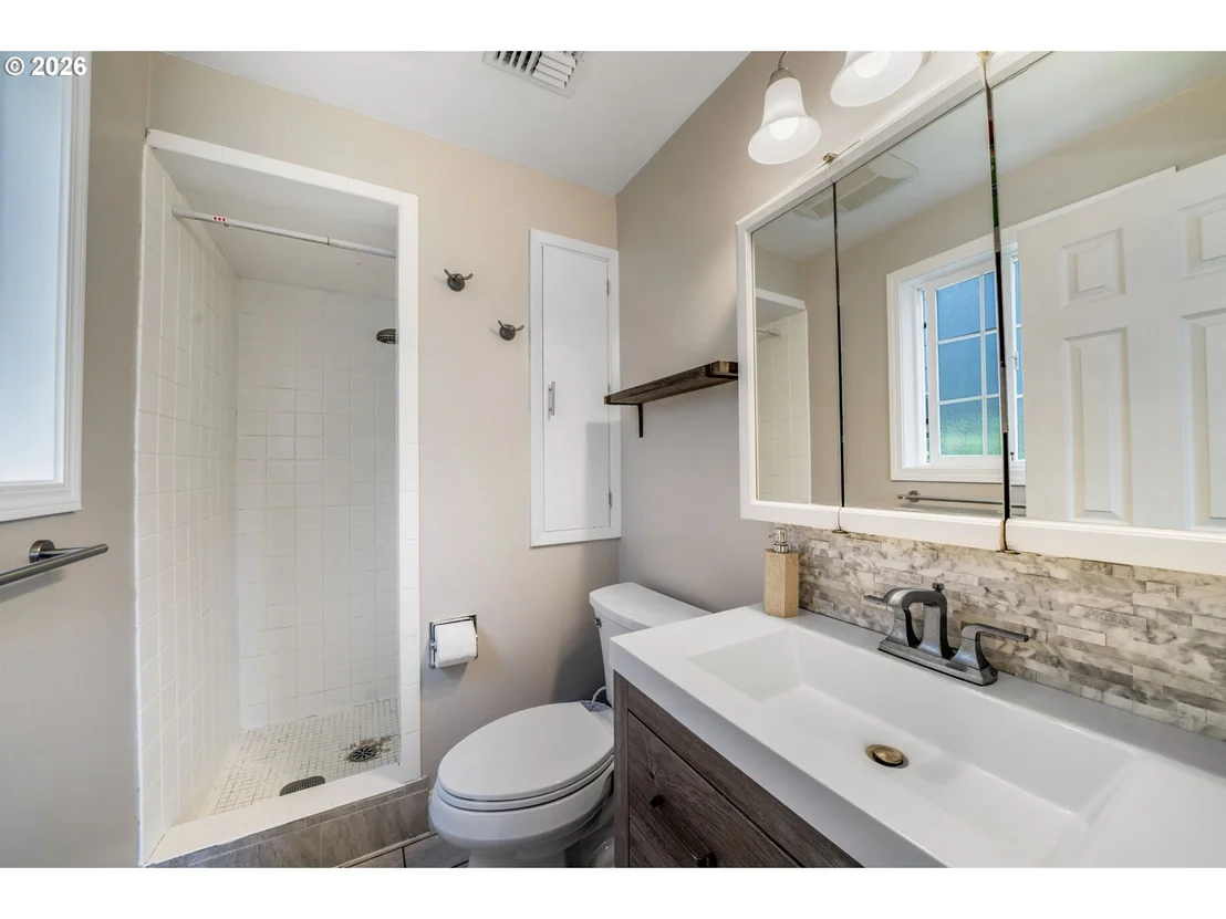 Photo of 276 KNIGHT AVE