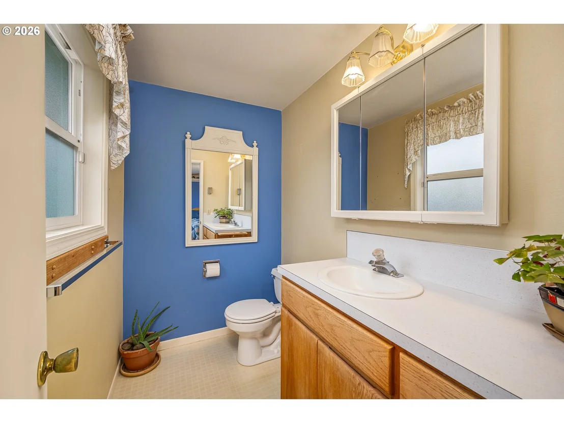 Photo of 6111 THURSTON RD