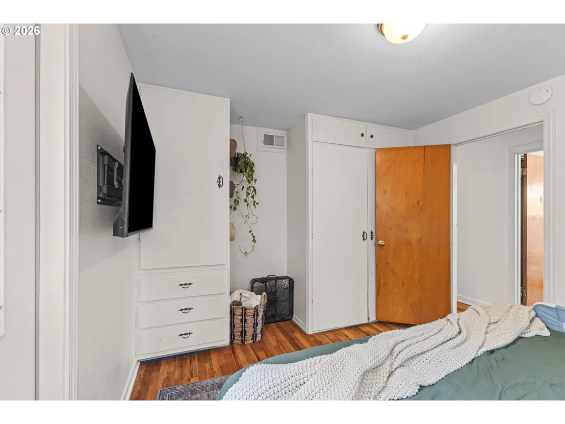 Photo of 2157 MYRTLE AVE
