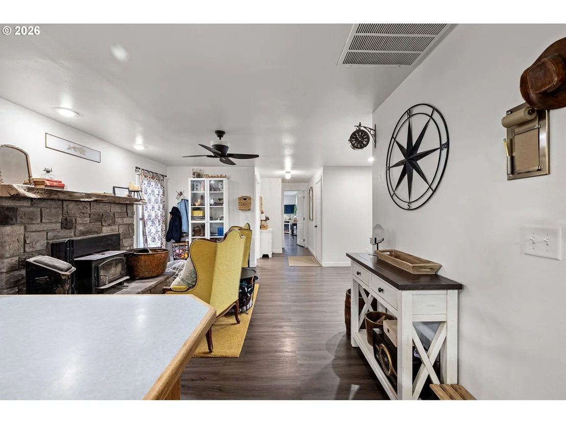 Photo of 39066 CARR TRAIL RD