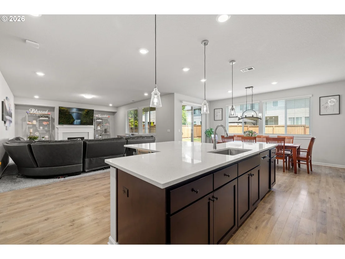 Photo of 4240 SW MAWRCREST AVE