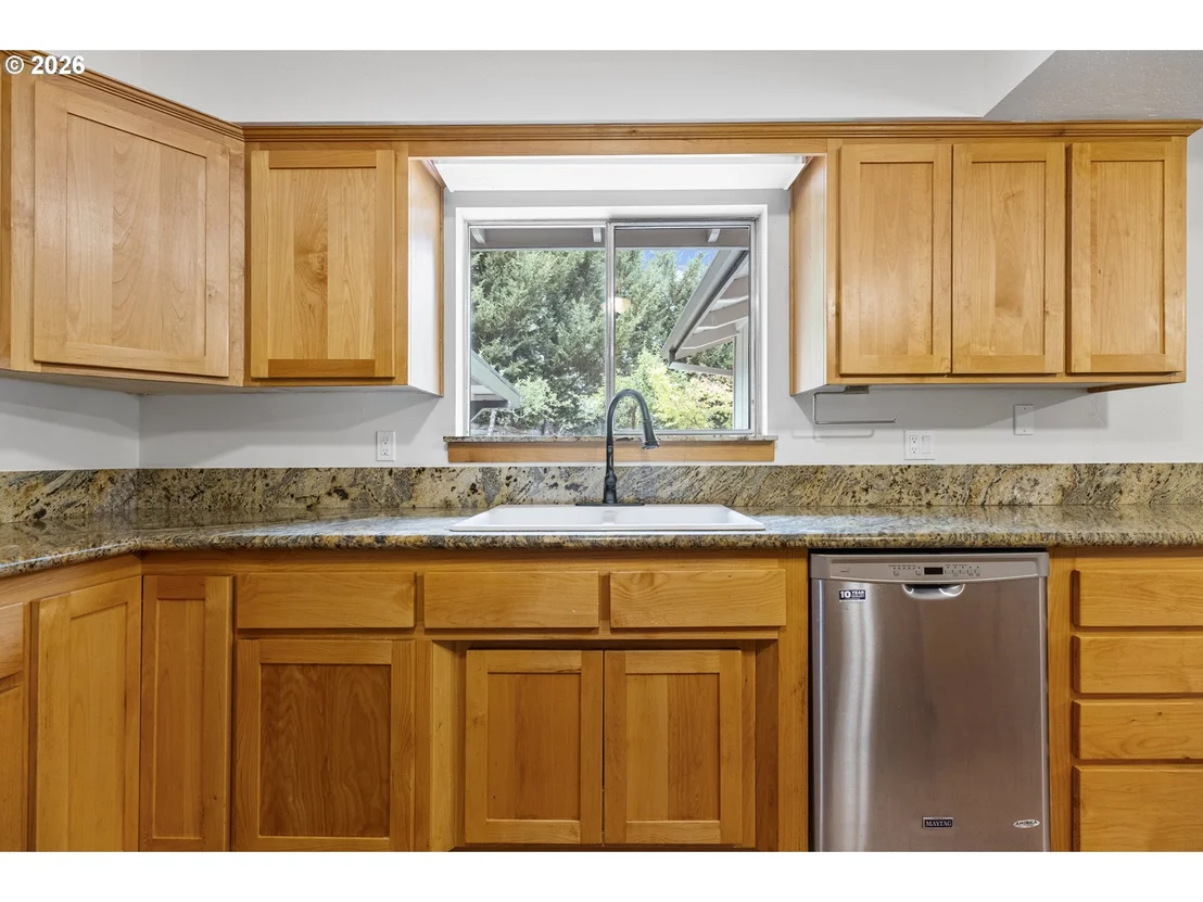Photo of 135 ROLLING HILLS DR