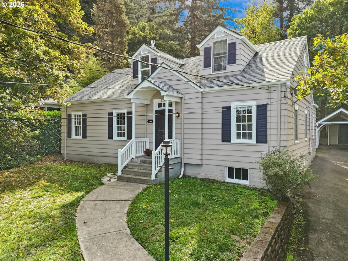 Photo of 2260 E 15TH AVE