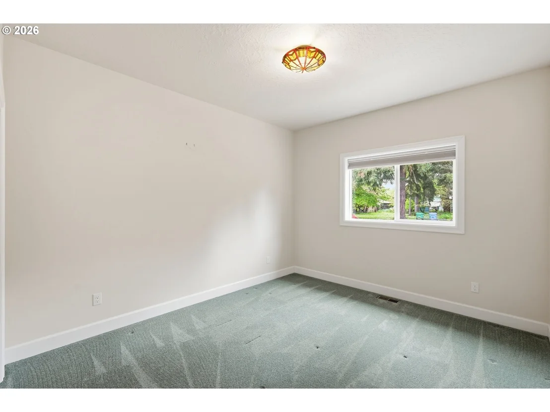 Photo of 106 HANSEN LN
