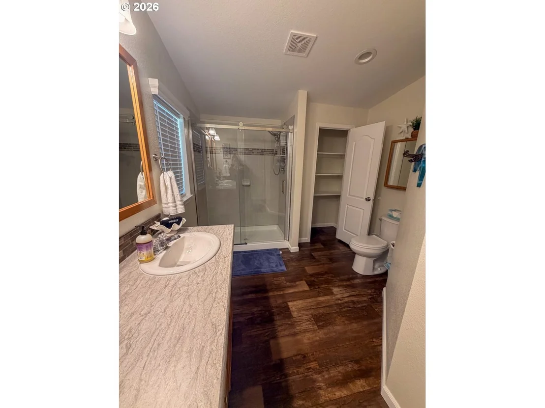 Photo of 1060 CEDAR LOOP