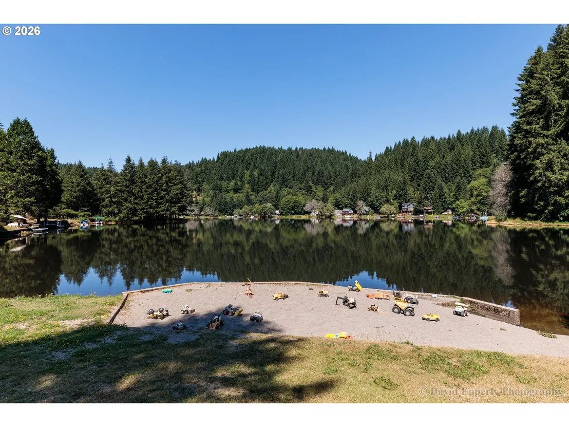 Photo of 9958 BEACH DR