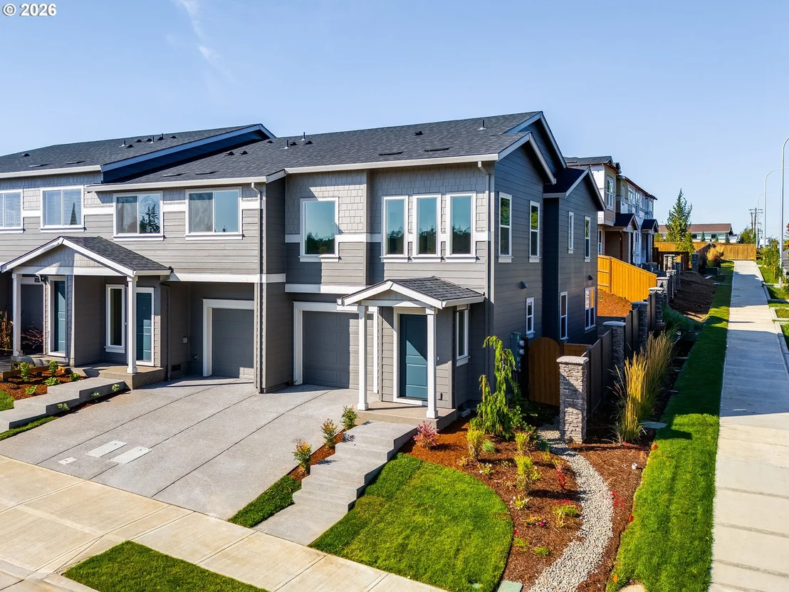 Photo of 1407 SE ROSEFINCH AVE