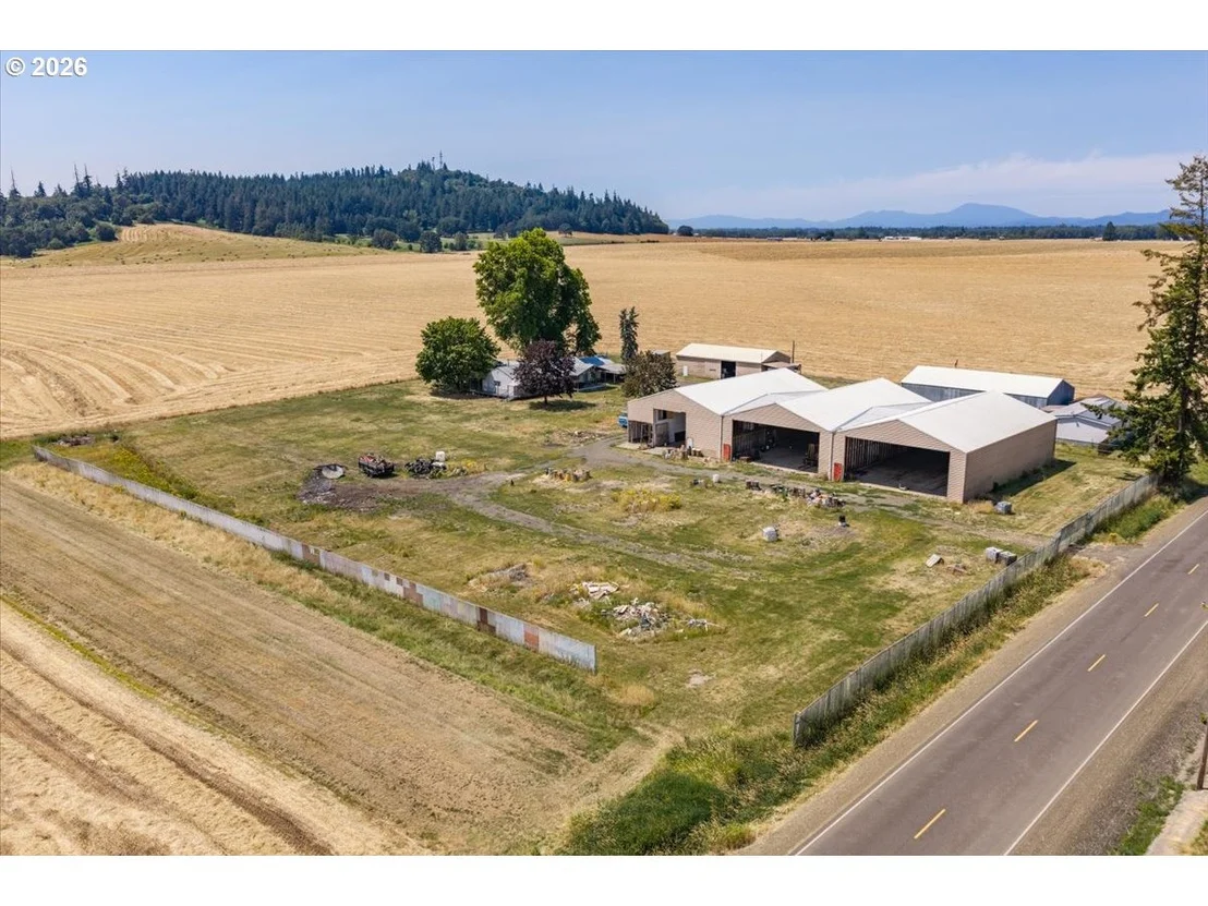 Photo of 34976 KAMPH DR