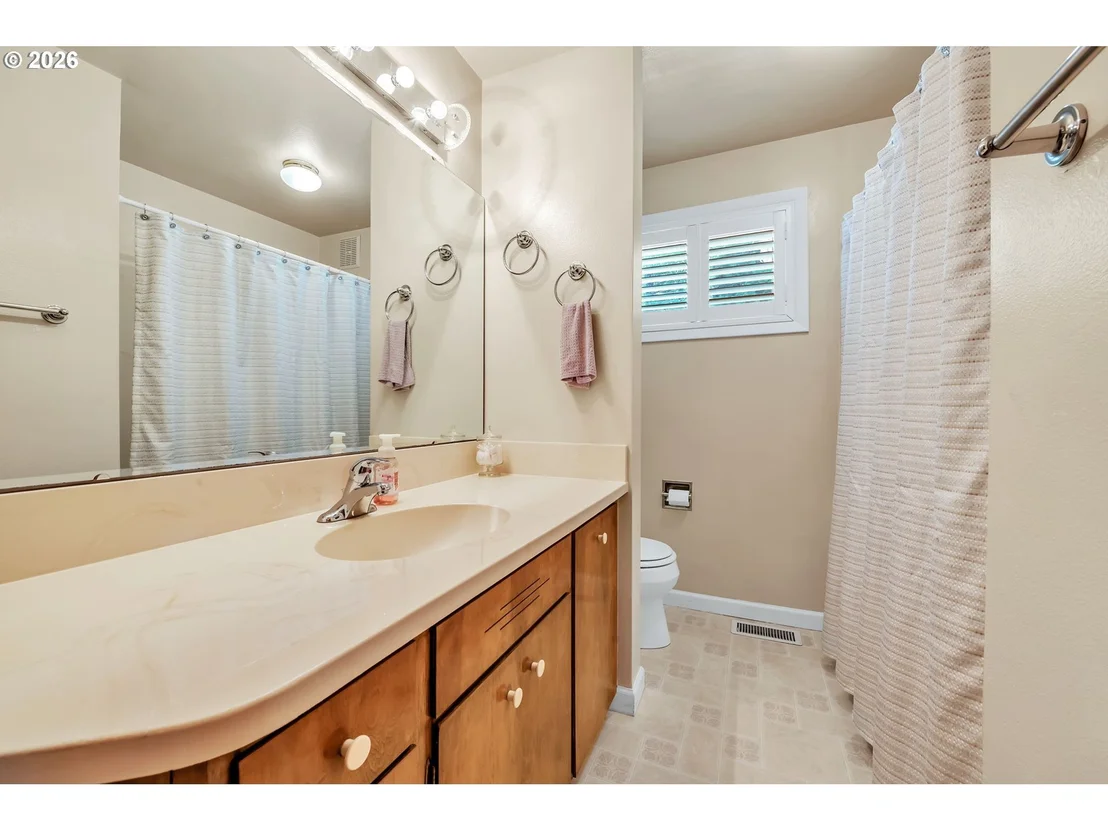Photo of 681 HATTON AVE