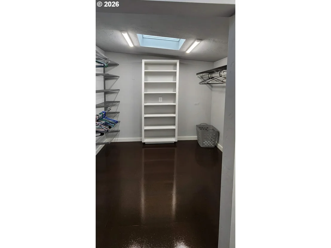 Photo of 60 W 22ND AVE