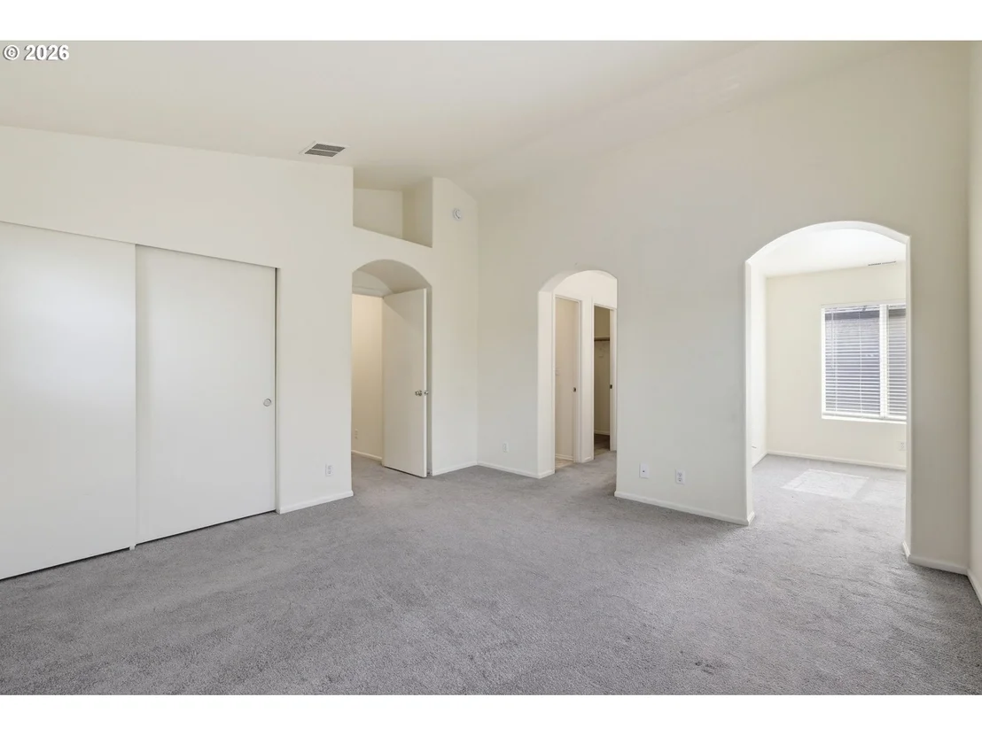Photo of 1637 HAMLET LN