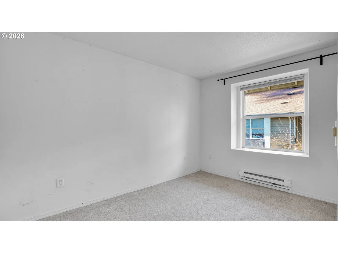 Photo of Unit 258 at 4614 W POWELL BLVD