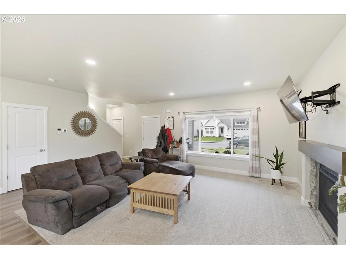 Photo of 875 SHELBY WAY