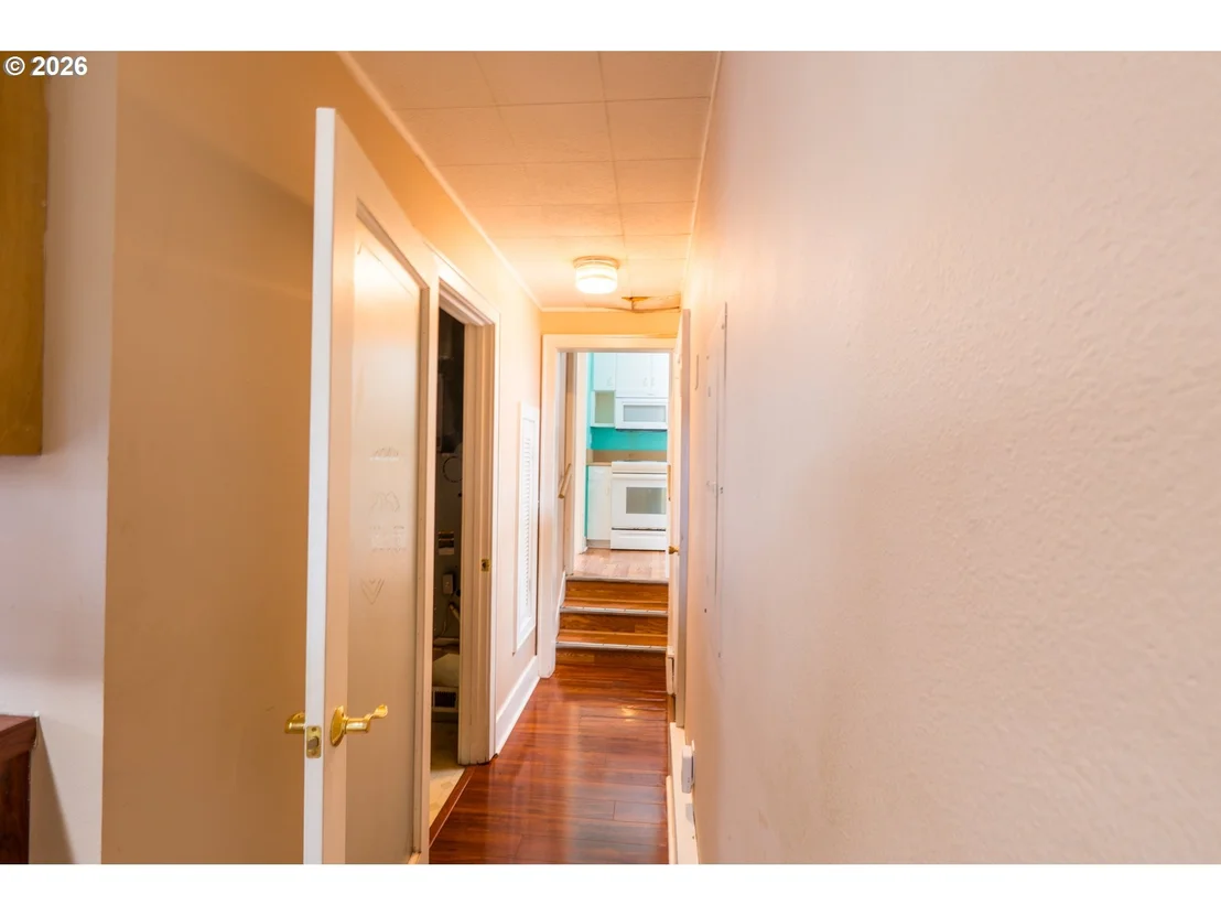 Photo of 495 20TH ST SE