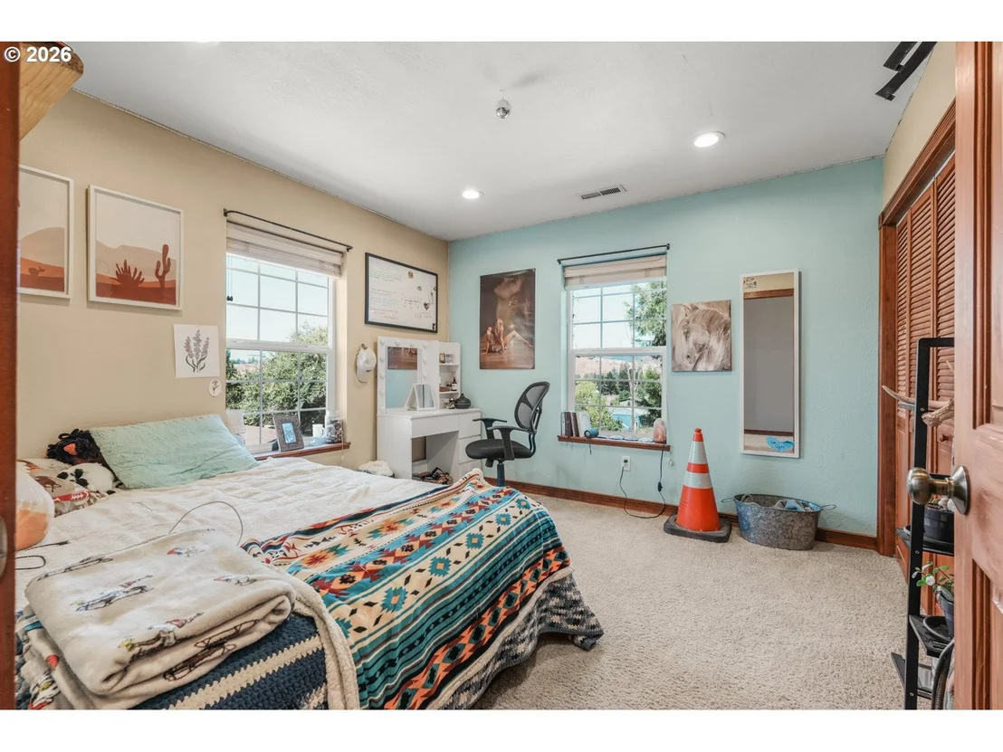 Photo of 216 TERRACE DR