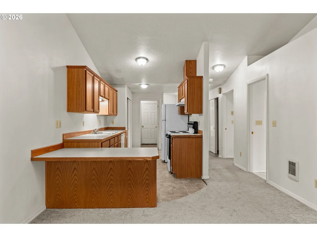 Photo of 630 BENJAMIN AVE