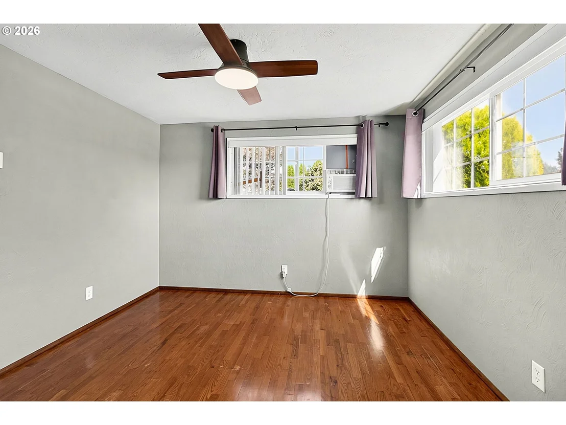Photo of 2488 VIEWMONT AVE