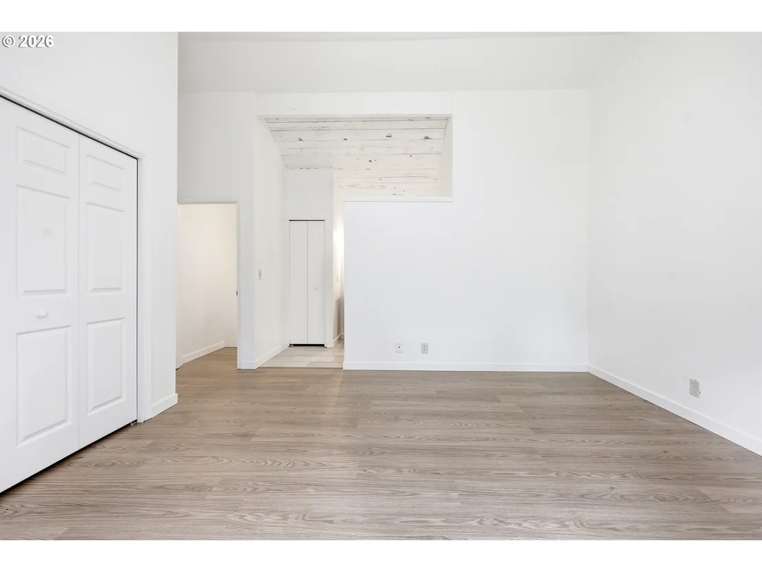 Photo of 7048 GLACIER DR