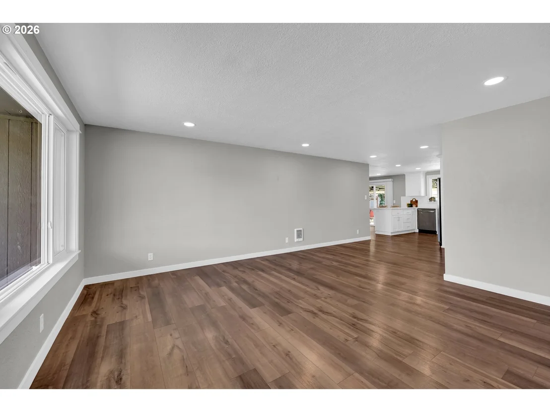 Photo of 326 38TH PL