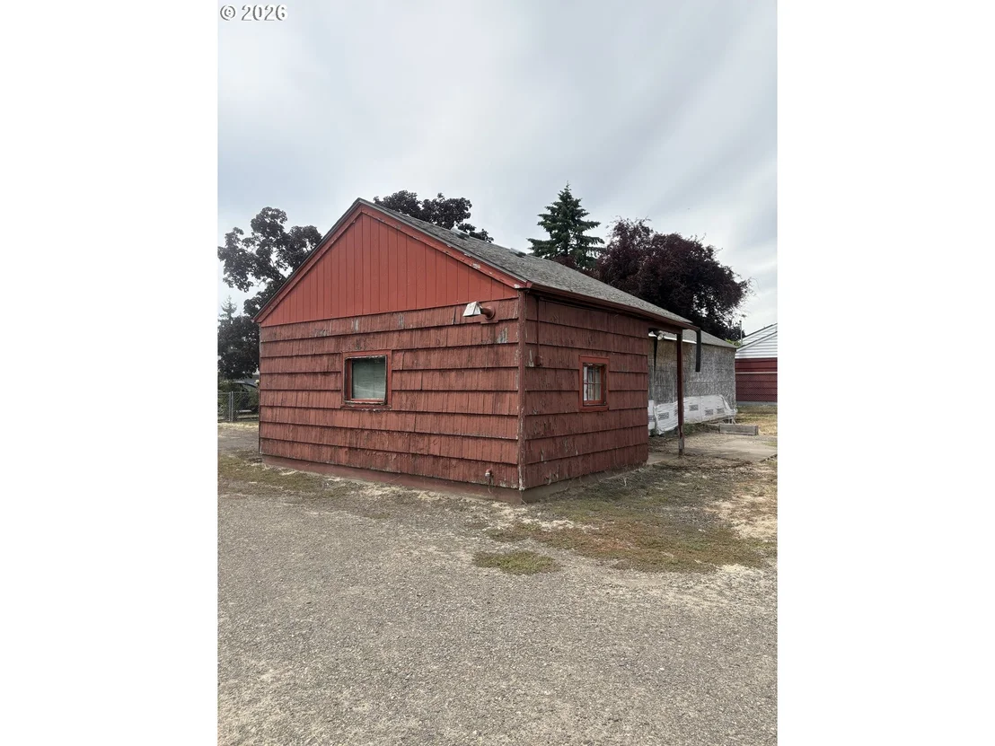 Photo of 1235 JAY ST