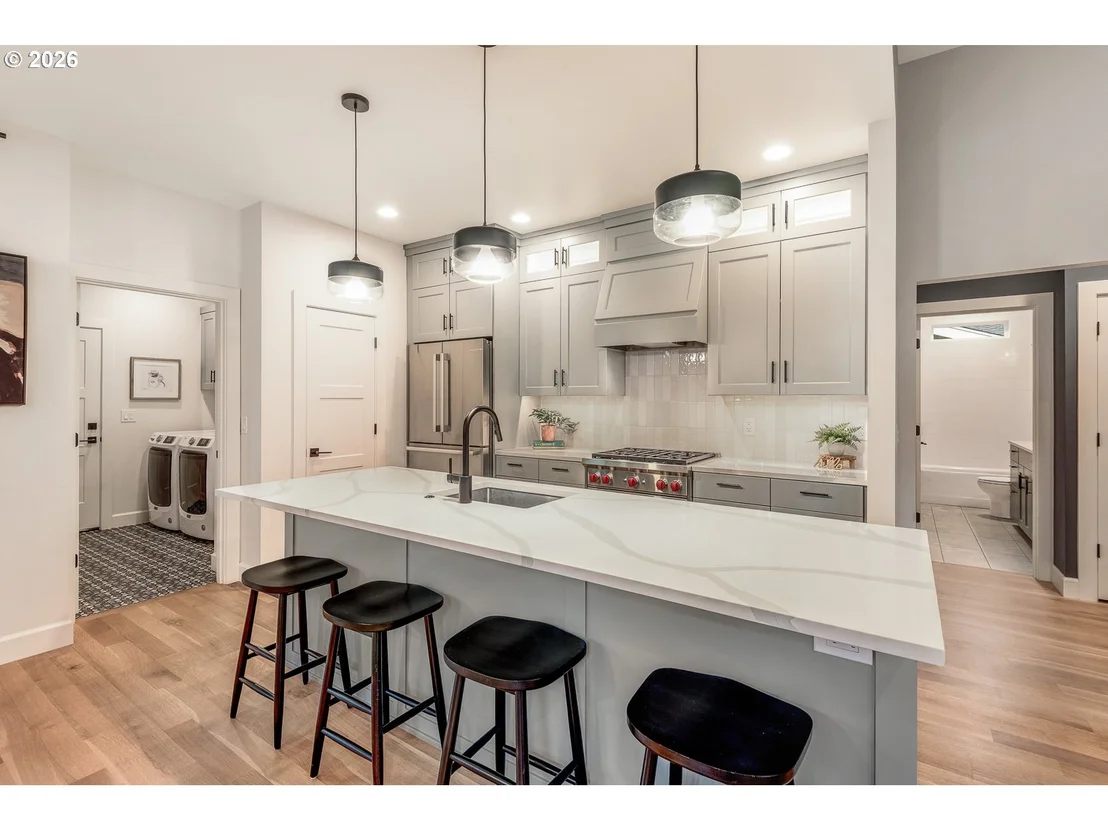 Photo of 2424 NW CROSSING DR