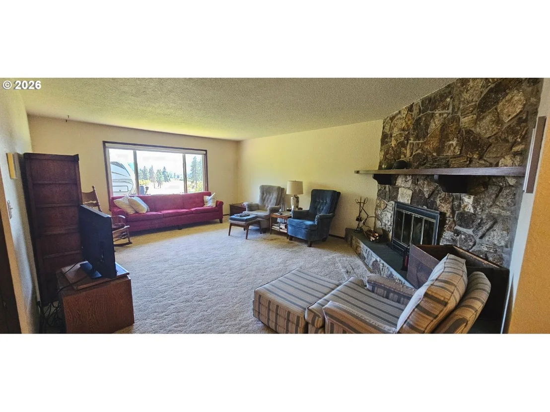 Photo of 801 COLONIAL RD