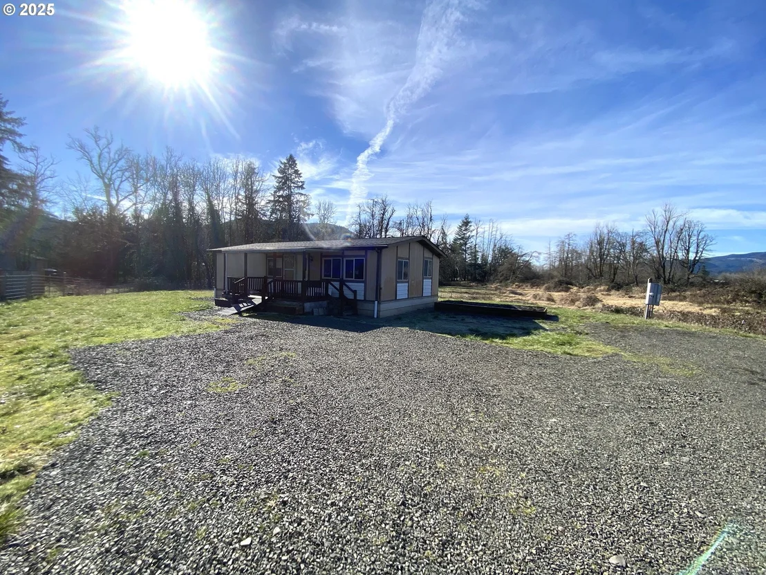 Photo of 92020 MAPLE LN