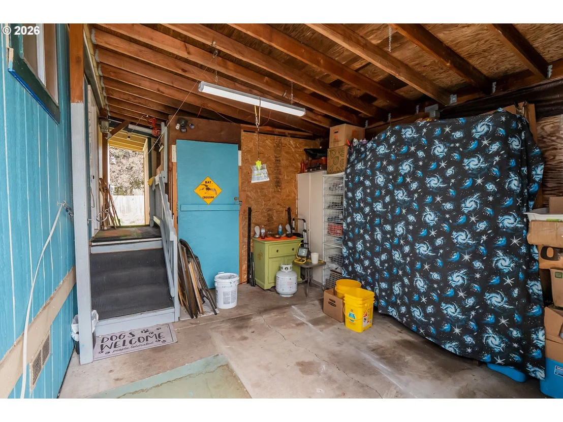 Photo of 496 SCOTTS GLEN DR