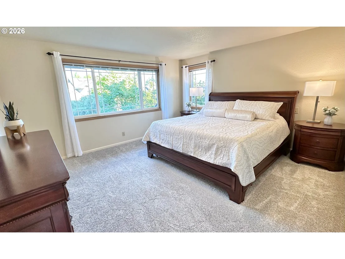 Photo of 1364 VICTORIAN WAY