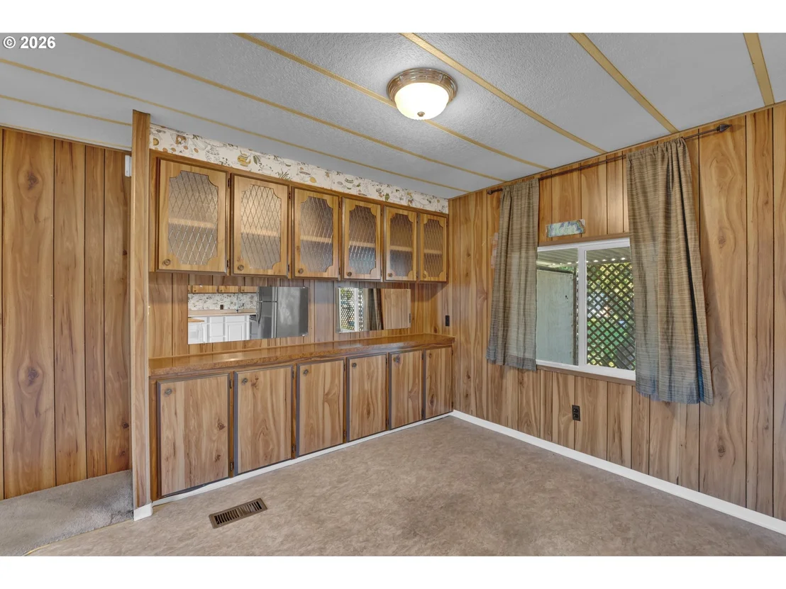 Photo of 231 CRESWOOD DR