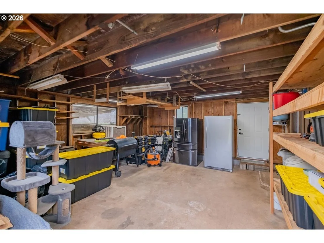 Photo of 40875 PEOPLES DR