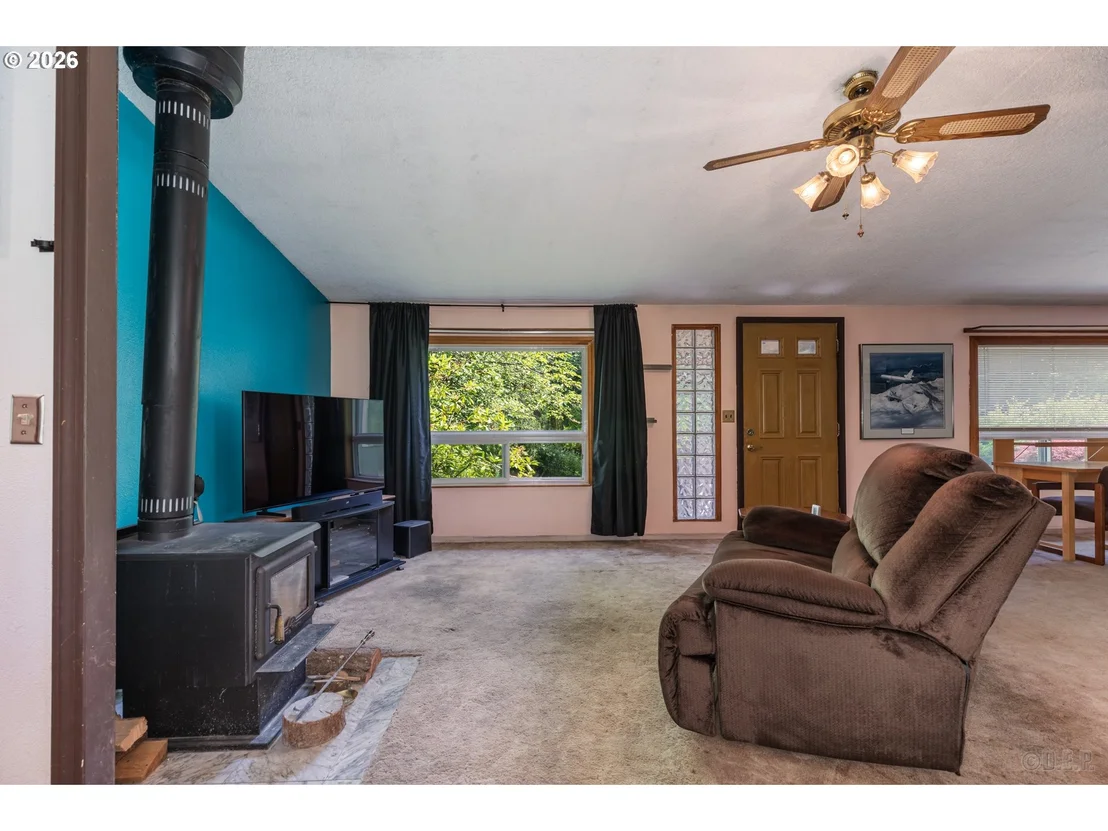 Photo of 66971 MAPLECREST LN