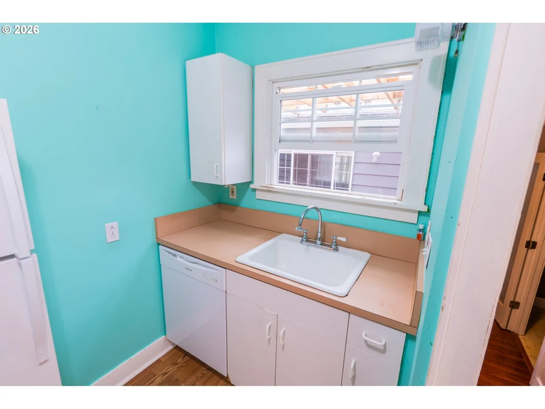 Photo of 495 20TH ST SE