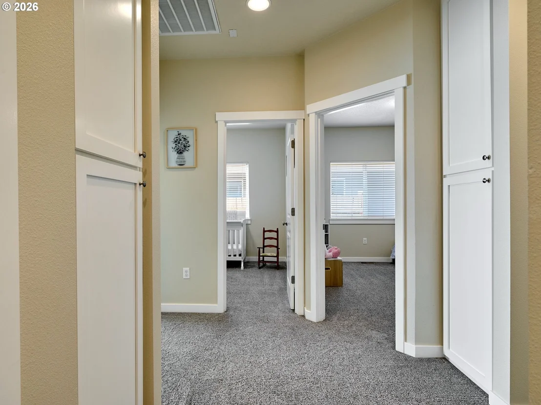 Photo of 542 E ELM LOOP